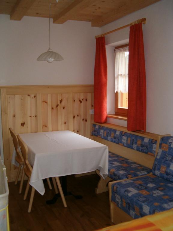 Valtnerhof Appartement Innichen Kamer foto
